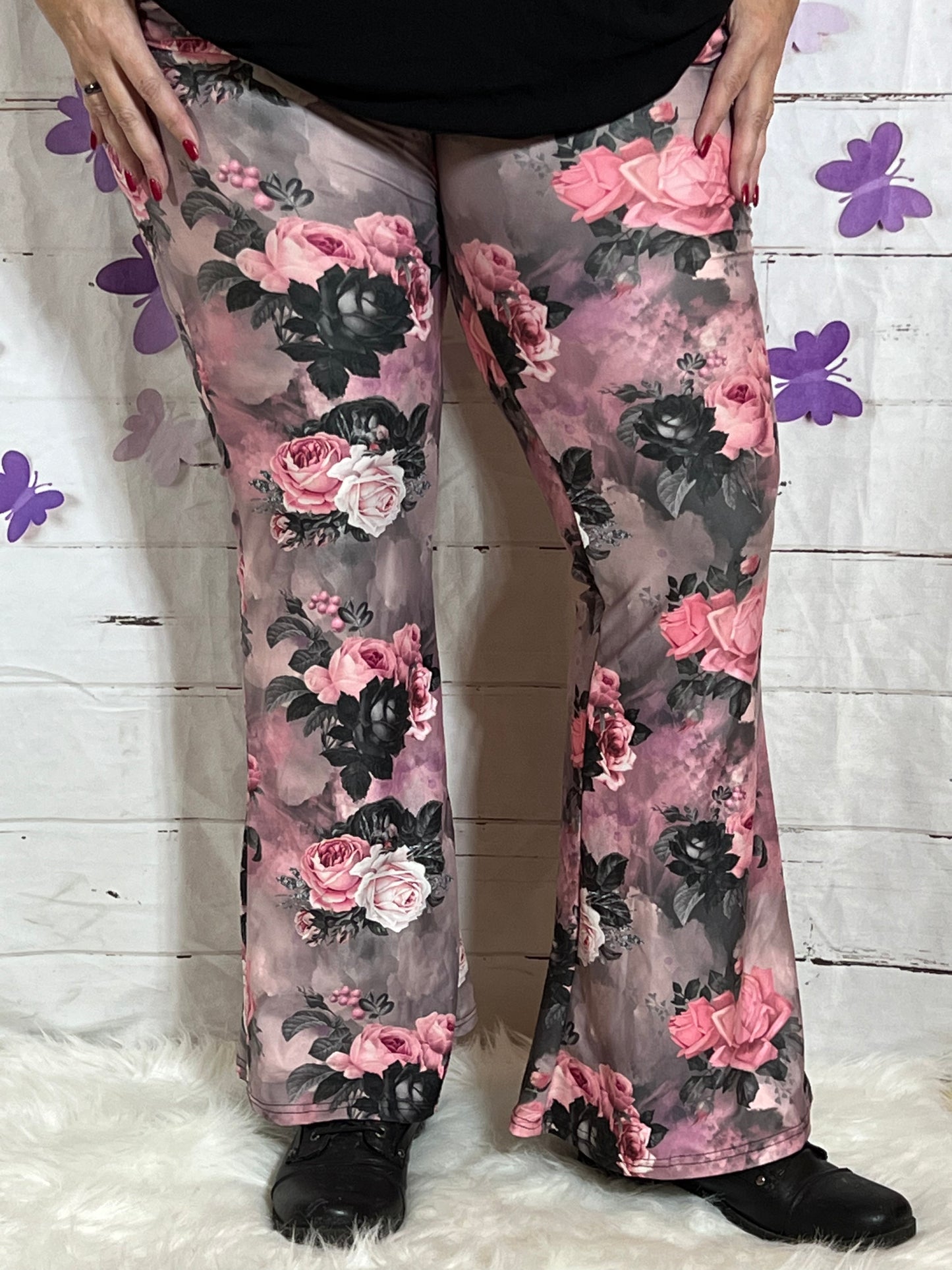 Victoria Roses - Yoga Flares with Pockets