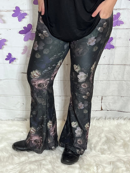 Subdued Blossom Yoga Flares with Pockets